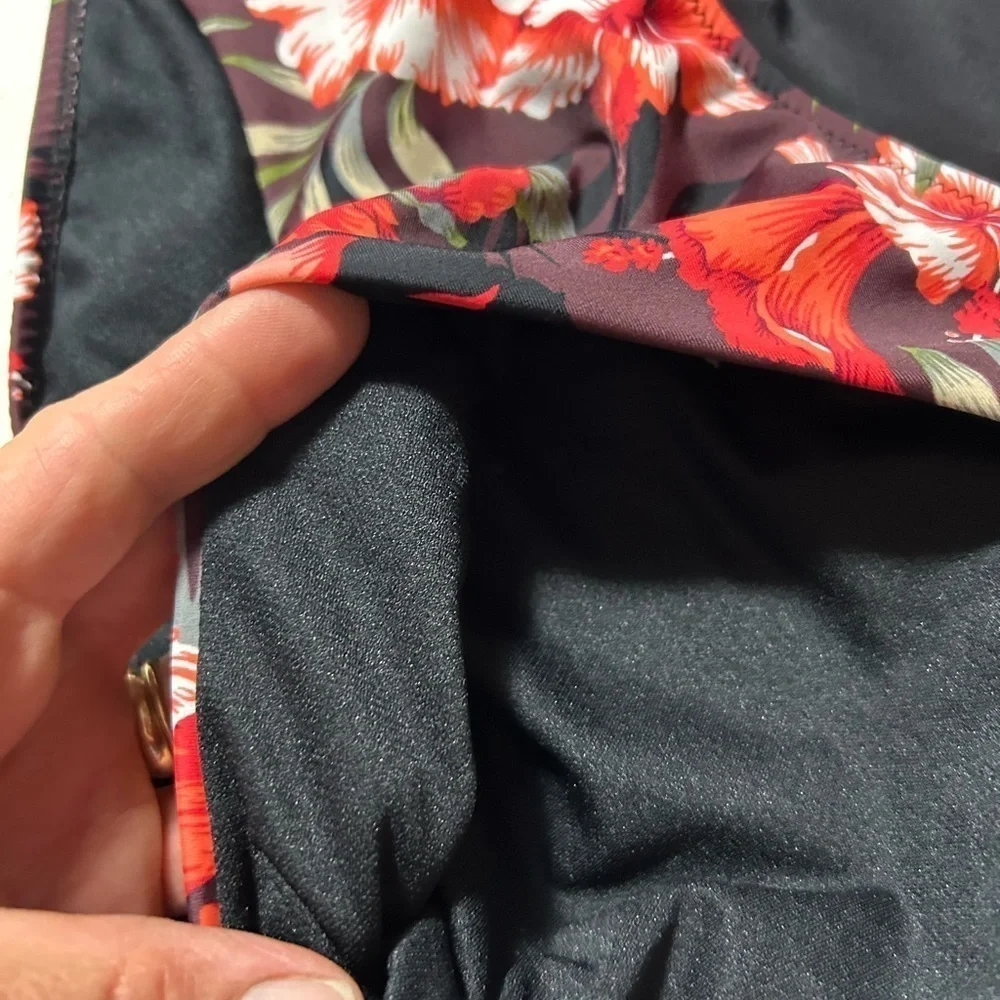 Heat Women’s 2 Piece Bikini Set Size Medium Floral Hibiscus Print - Picture 3 of 6